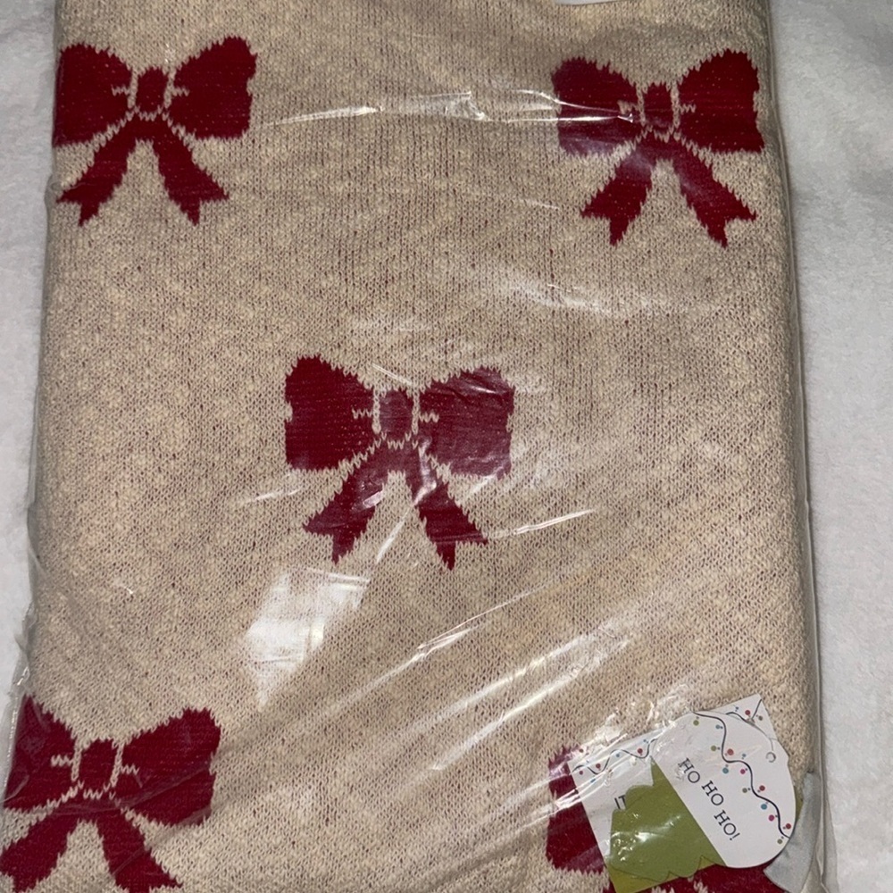 JINGLES & JOY Red Bow Knitted CHRISTMAS Holiday Throw Blanket Red and Beige